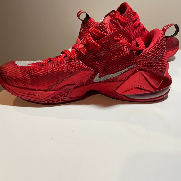 Size 10.5 - Nike LeBron 12 Low University Red 2015  Pre-Owned But Really Nice! - Picture 12 of 12
